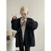 排釦針織外套