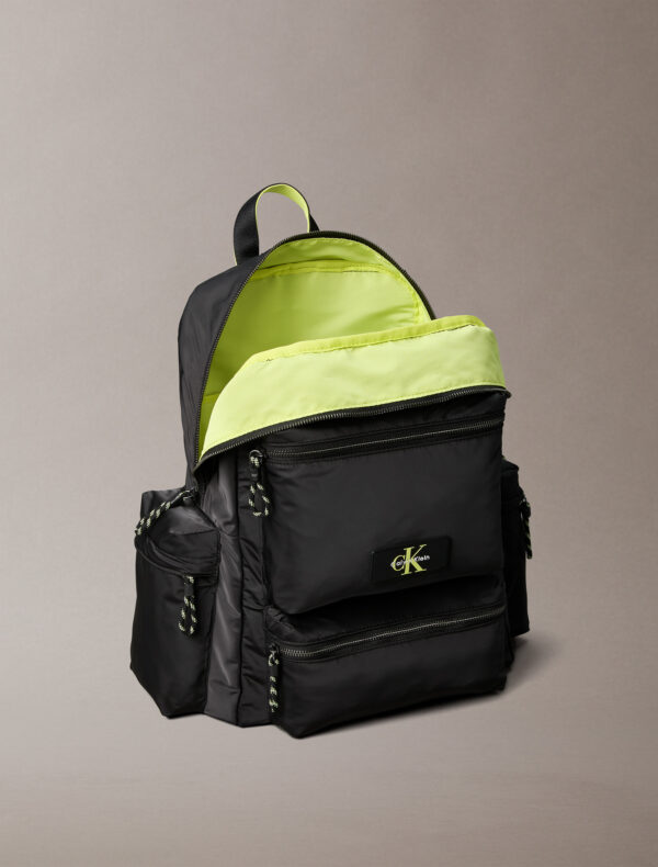 Calvin Klein Jeans Accessories技術材質工裝風後背包